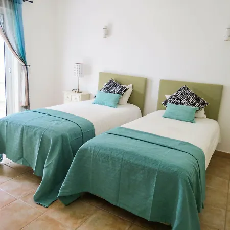 Casa Rosa Margarida Quinta Da Rocha Holiday home Mexilhoeira Grande