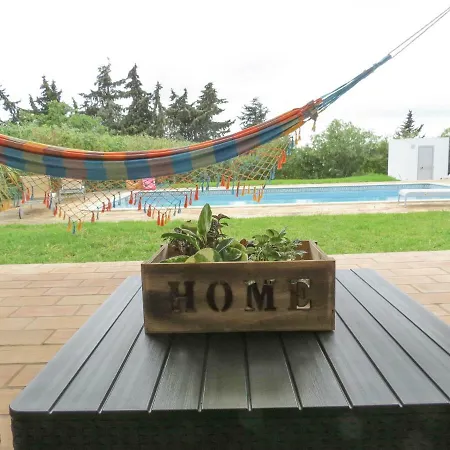 Casa Rosa Margarida Quinta Da Rocha Holiday home Mexilhoeira Grande